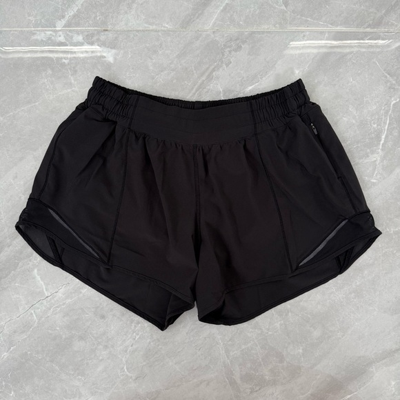 Women’s Lululemon Hotty Hot Low-Rise Lined Short 4" Workout Athletic Size 8 - Picture 4 of 16